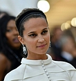 Filename=012.jpg
Filesize=167KiB
Dimensions=757x1000
Date added=May 08, 2018 012.jpg